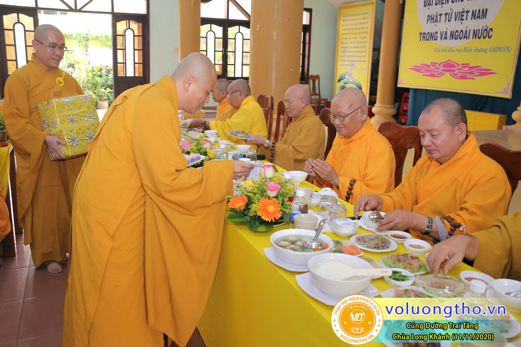 hinh-anh-cung-duong-trai-tang-tai-to-dinh-long-khanh-tp-quy-nhon-chua-tinh-hoi-ngay-11-11-2020-chua-quan-the-am-duc-trong-lam-dong-34.jpg