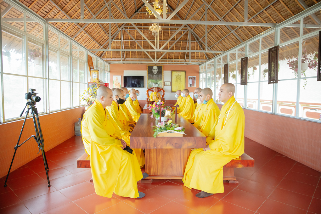 hinh-anh-cung-nghinh-dd-thich-giac-nhan-thuyet-giang-ngay-31-10-2021-chua-quan-the-am-duc-trong-lam-dong-1.jpg