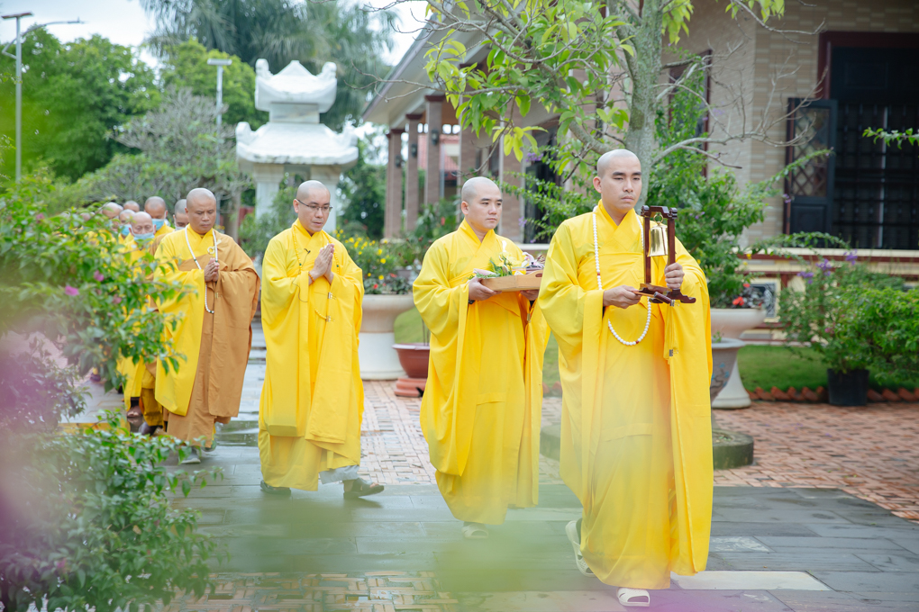 hinh-anh-cung-nghinh-dd-thich-giac-nhan-thuyet-giang-ngay-31-10-2021-chua-quan-the-am-duc-trong-lam-dong-15.jpg