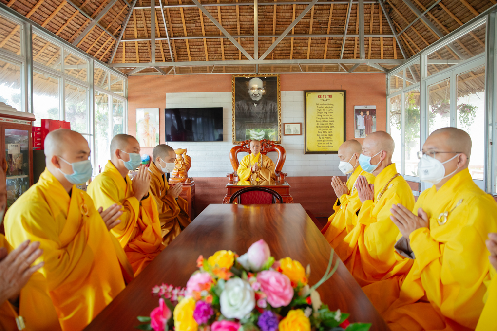 hinh-anh-cung-nghinh-dd-thich-giac-nhan-thuyet-giang-ngay-31-10-2021-chua-quan-the-am-duc-trong-lam-dong-4.jpg