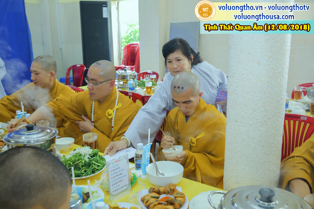 hinh-anh-dai-duc-thich-giac-nhan-thuyet-giang-ngay-12-8-2018-chua-quan-the-am-duc-trong-lam-dong-31.jpg