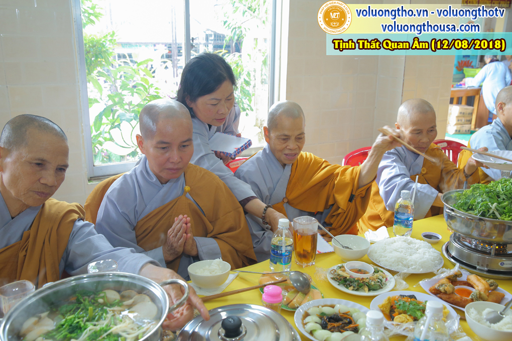 hinh-anh-dai-duc-thich-giac-nhan-thuyet-giang-ngay-12-8-2018-chua-quan-the-am-duc-trong-lam-dong-33.jpg