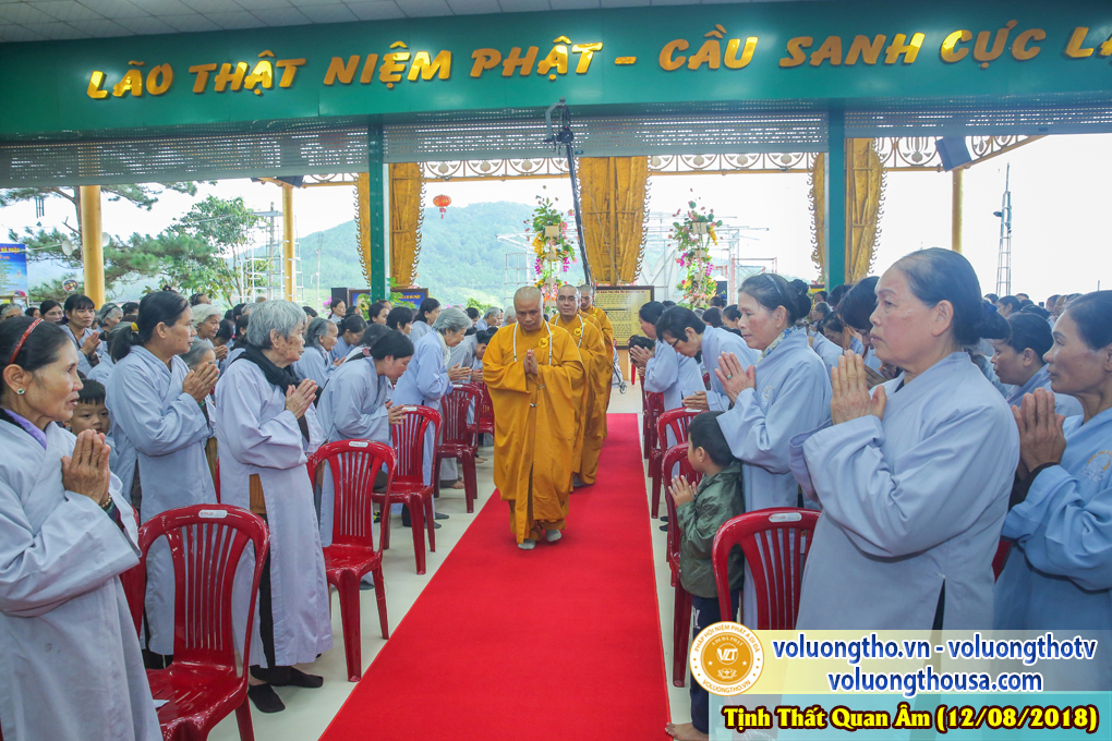 hinh-anh-dai-duc-thich-giac-nhan-thuyet-giang-ngay-12-8-2018-chua-quan-the-am-duc-trong-lam-dong-41.jpg