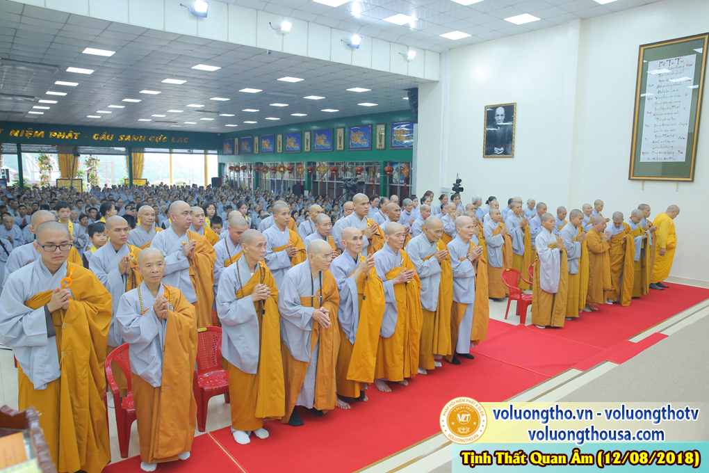hinh-anh-dai-duc-thich-giac-nhan-thuyet-giang-ngay-12-8-2018-chua-quan-the-am-duc-trong-lam-dong-5.jpg