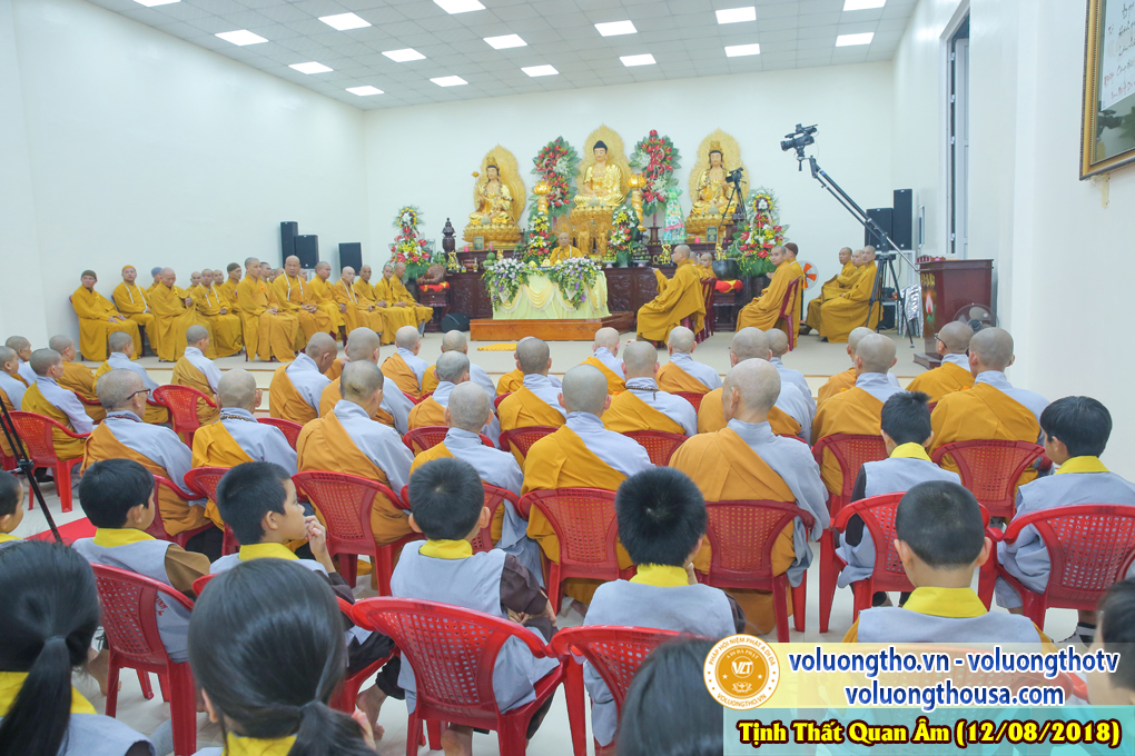 hinh-anh-dai-duc-thich-giac-nhan-thuyet-giang-ngay-12-8-2018-chua-quan-the-am-duc-trong-lam-dong-8.jpg
