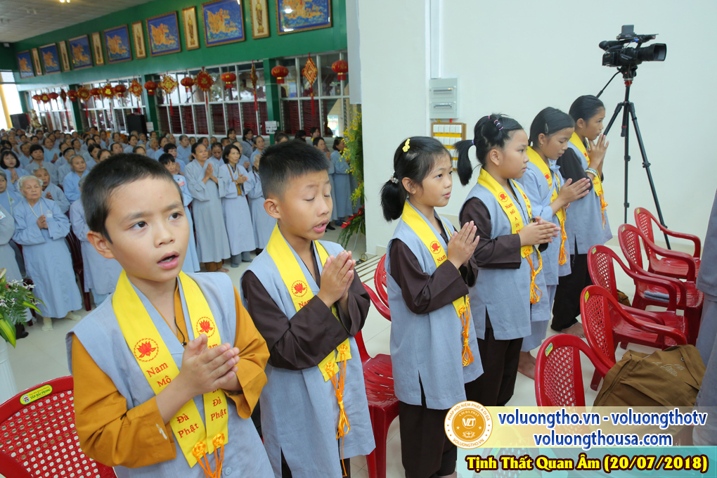 hinh-anh-dai-duc-thich-giac-nhan-thuyet-giang-ngay-19-7-2018-dl-chua-quan-the-am-duc-trong-lam-dong-10.jpg