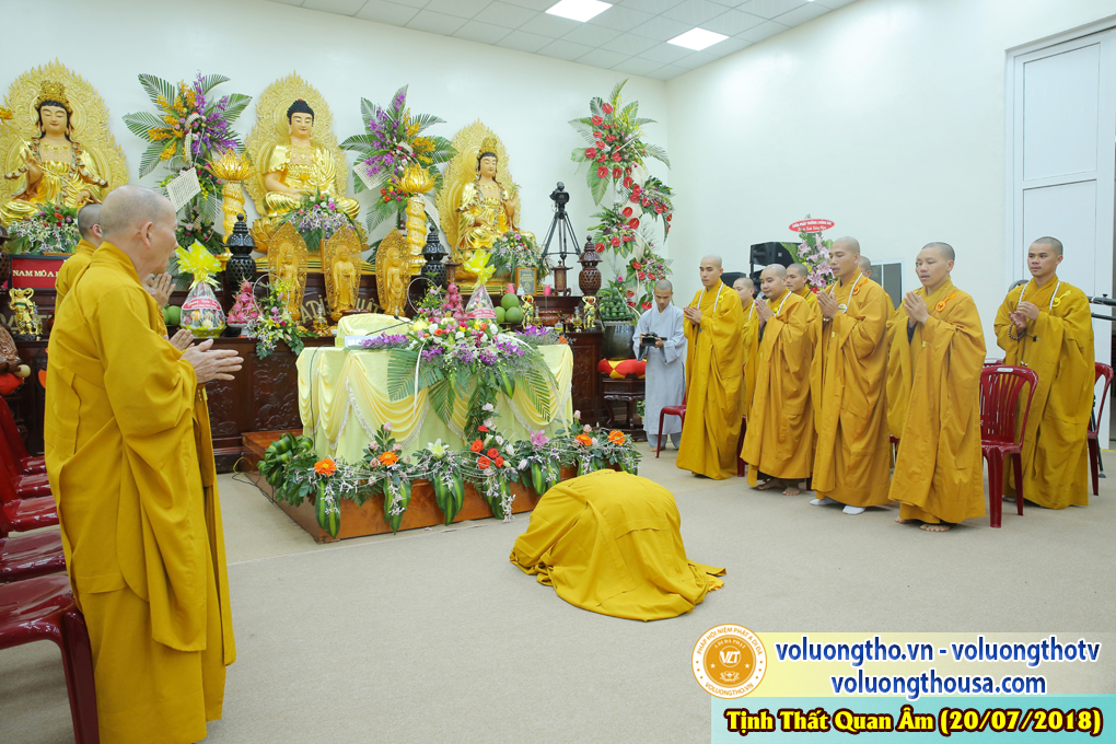 hinh-anh-dai-duc-thich-giac-nhan-thuyet-giang-ngay-19-7-2018-dl-chua-quan-the-am-duc-trong-lam-dong-3.jpg