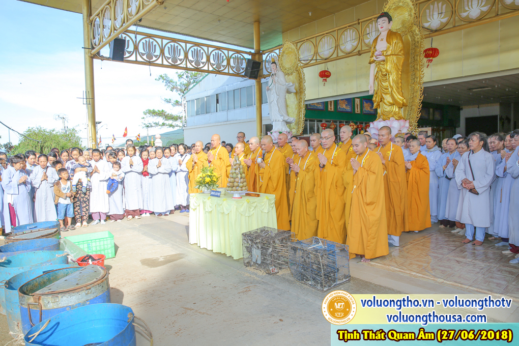 hinh-anh-dai-duc-thich-giac-nhan-thuyet-giang-ngay-27-6-2018-chua-quan-the-am-duc-trong-lam-dong-14.jpg