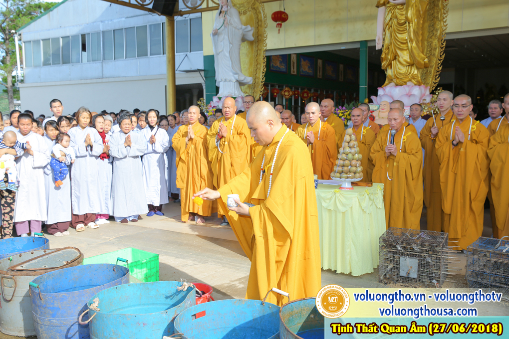 hinh-anh-dai-duc-thich-giac-nhan-thuyet-giang-ngay-27-6-2018-chua-quan-the-am-duc-trong-lam-dong-17.jpg