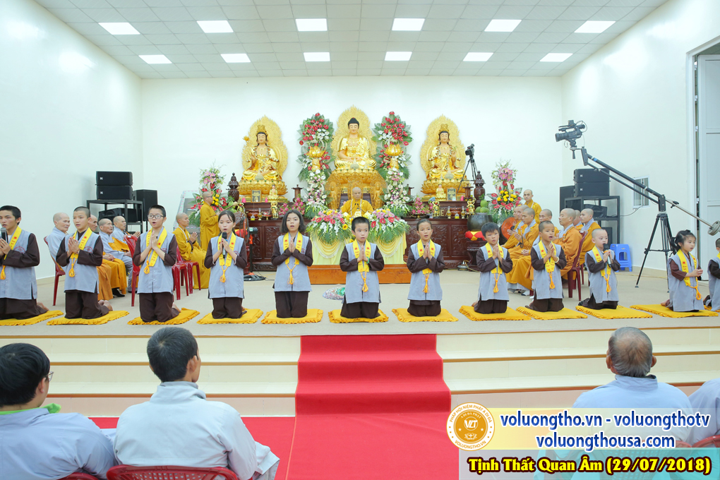 hinh-anh-dai-duc-thich-giac-nhan-thuyet-giang-ngay-29-7-2018-chua-quan-the-am-duc-trong-lam-dong-2.jpg