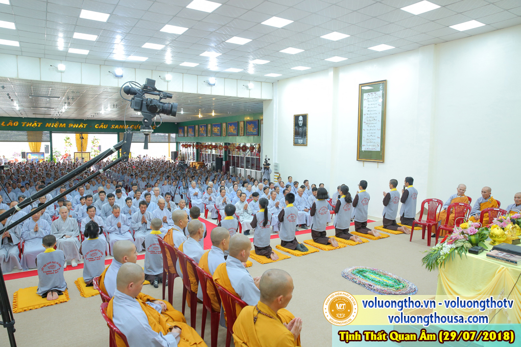 hinh-anh-dai-duc-thich-giac-nhan-thuyet-giang-ngay-29-7-2018-chua-quan-the-am-duc-trong-lam-dong-4.jpg