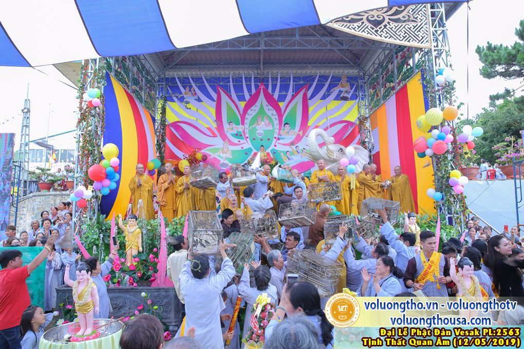 hinh-anh-dai-le-phat-dan-tai-chua-quan-the-am-ngay-08-04-ky-hoi-2019-chua-quan-the-am-duc-trong-lam-dong-111.jpg