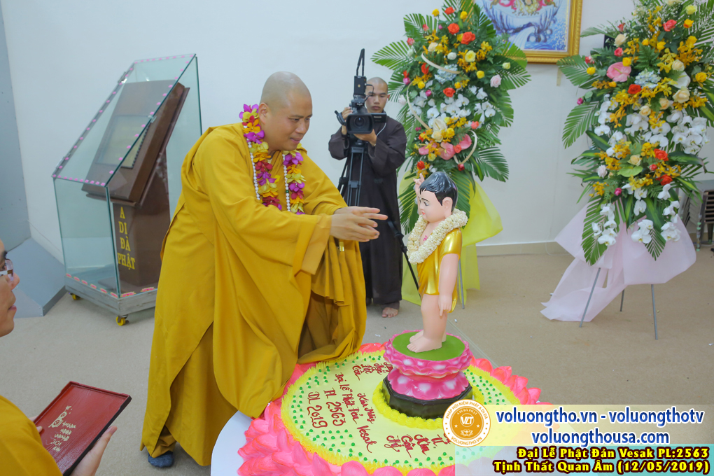 hinh-anh-dai-le-phat-dan-tai-chua-quan-the-am-ngay-08-04-ky-hoi-2019-chua-quan-the-am-duc-trong-lam-dong-112.jpg