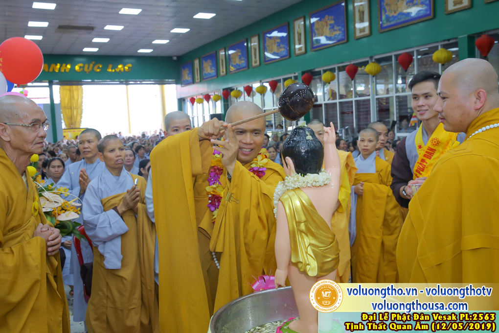 hinh-anh-dai-le-phat-dan-tai-chua-quan-the-am-ngay-08-04-ky-hoi-2019-chua-quan-the-am-duc-trong-lam-dong-117.jpg