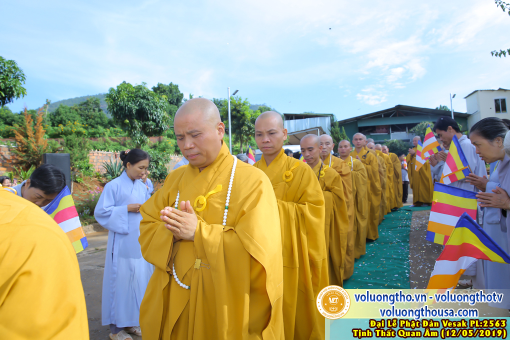 hinh-anh-dai-le-phat-dan-tai-chua-quan-the-am-ngay-08-04-ky-hoi-2019-chua-quan-the-am-duc-trong-lam-dong-22.jpg