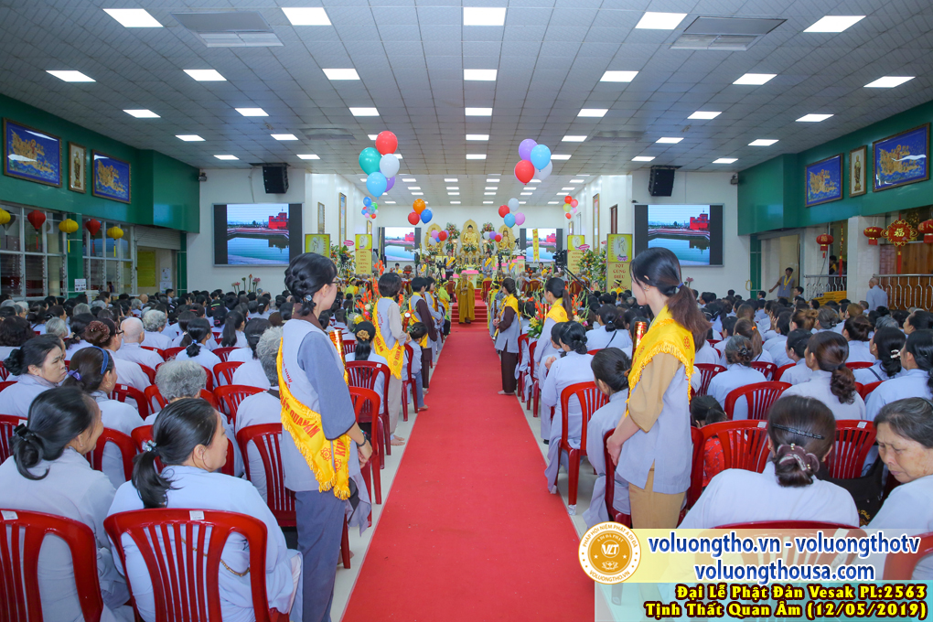 hinh-anh-dai-le-phat-dan-tai-chua-quan-the-am-ngay-08-04-ky-hoi-2019-chua-quan-the-am-duc-trong-lam-dong-30.jpg