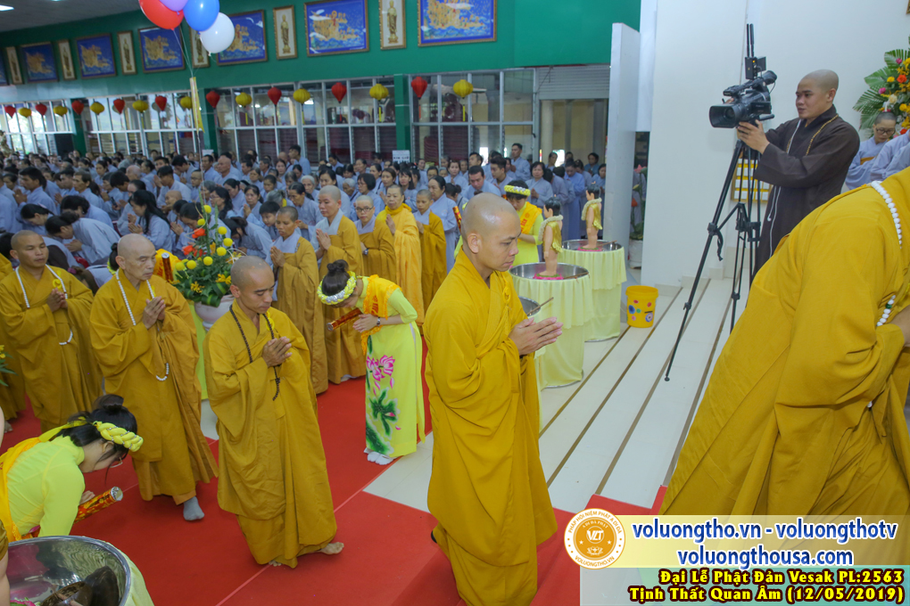 hinh-anh-dai-le-phat-dan-tai-chua-quan-the-am-ngay-08-04-ky-hoi-2019-chua-quan-the-am-duc-trong-lam-dong-33.jpg