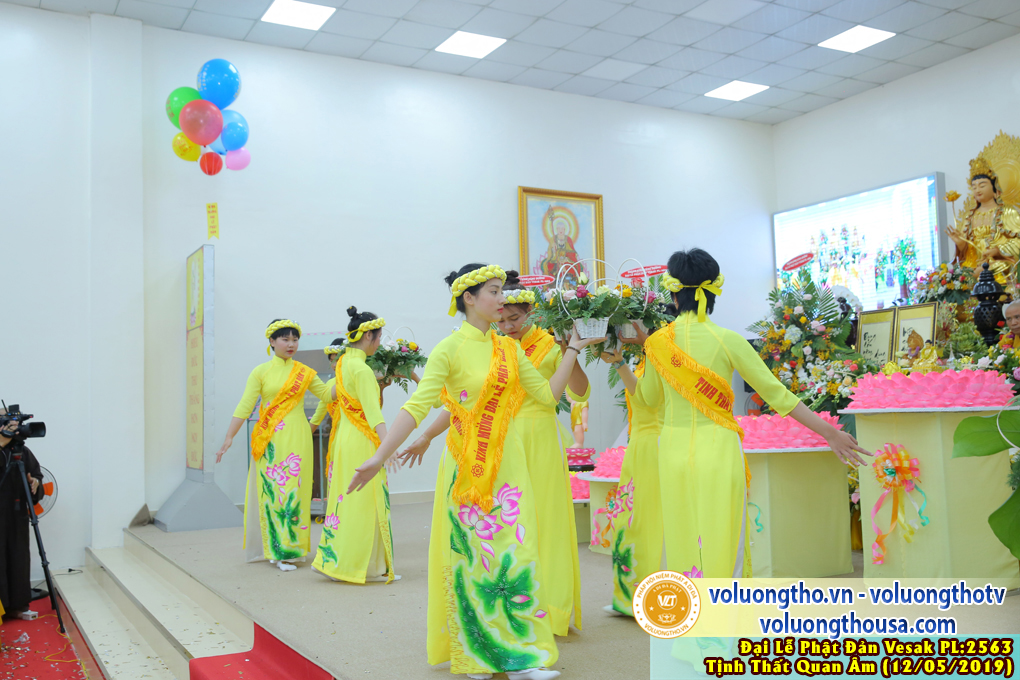 hinh-anh-dai-le-phat-dan-tai-chua-quan-the-am-ngay-08-04-ky-hoi-2019-chua-quan-the-am-duc-trong-lam-dong-61.jpg