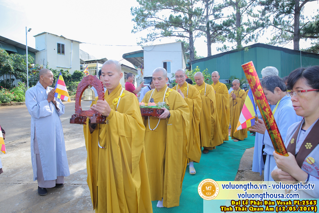 hinh-anh-dai-le-phat-dan-tai-chua-quan-the-am-ngay-08-04-ky-hoi-2019-chua-quan-the-am-duc-trong-lam-dong-96.jpg