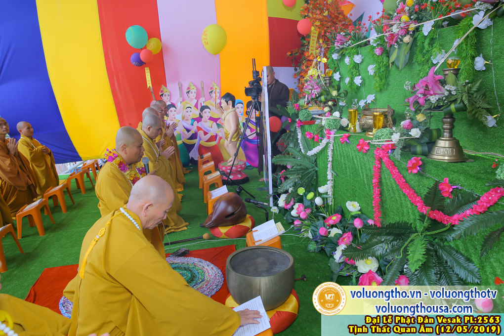 hinh-anh-dai-le-phat-dan-tai-chua-quan-the-am-ngay-08-04-ky-hoi-2019-chua-quan-the-am-duc-trong-lam-dong-98.jpg