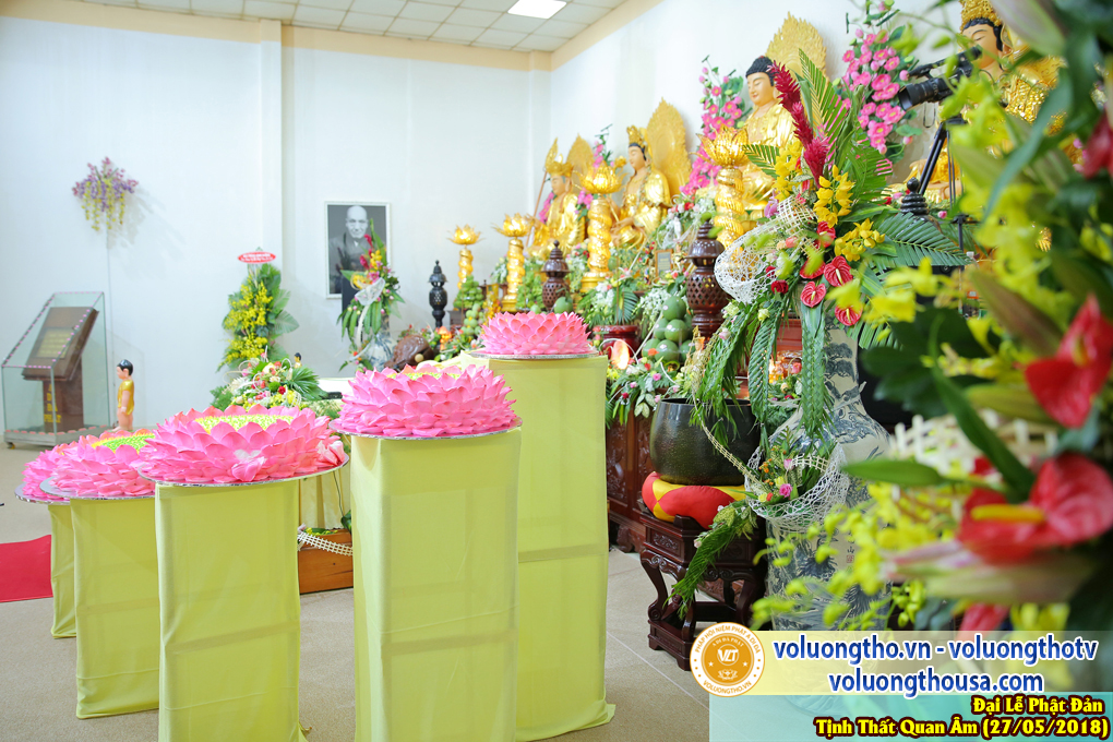 hinh-anh-dai-le-phat-dan-va-le-tam-phat-ngay-27-5-2018-dl-chua-quan-the-am-duc-trong-lam-dong-1.jpg