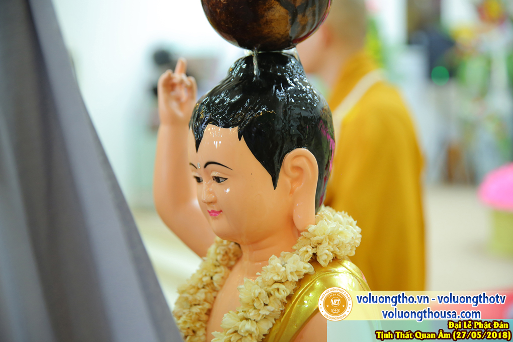 hinh-anh-dai-le-phat-dan-va-le-tam-phat-ngay-27-5-2018-dl-chua-quan-the-am-duc-trong-lam-dong-109.jpg