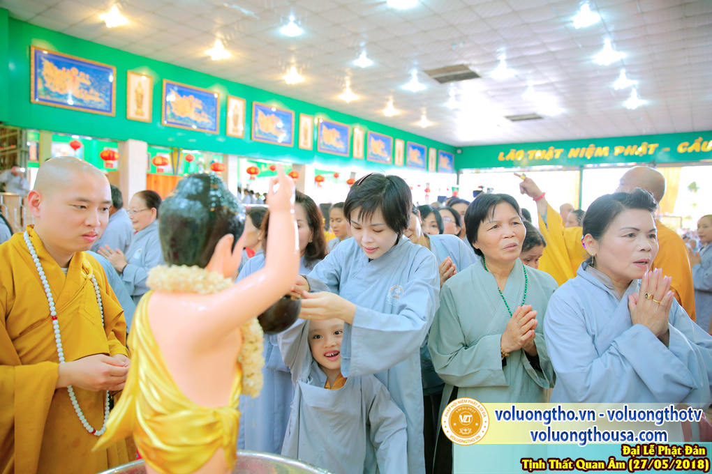 hinh-anh-dai-le-phat-dan-va-le-tam-phat-ngay-27-5-2018-dl-chua-quan-the-am-duc-trong-lam-dong-121.jpg