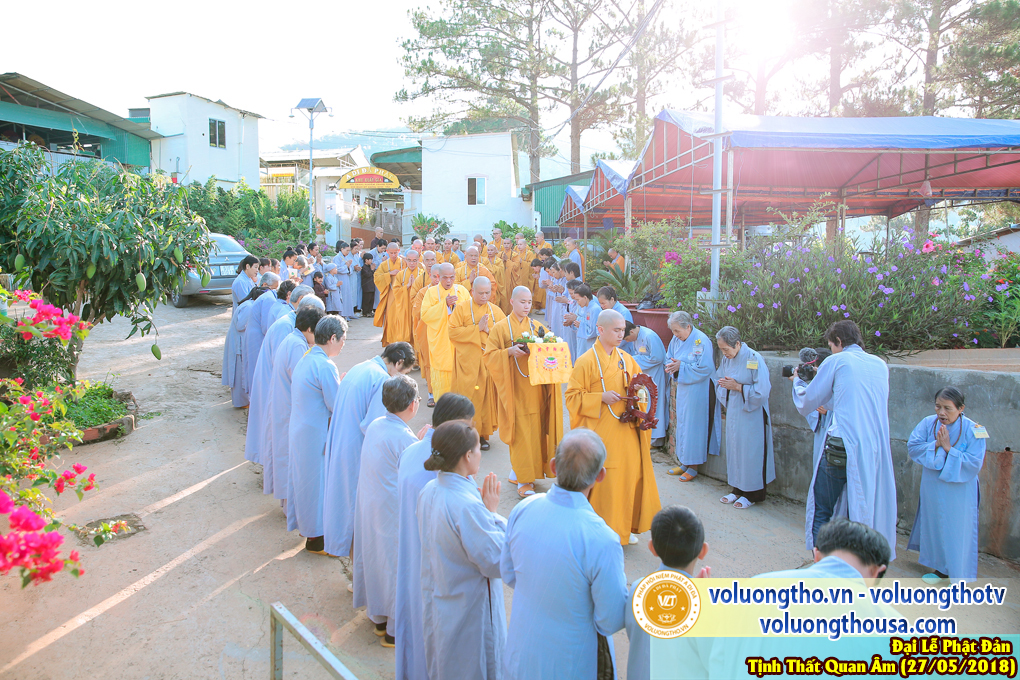 hinh-anh-dai-le-phat-dan-va-le-tam-phat-ngay-27-5-2018-dl-chua-quan-the-am-duc-trong-lam-dong-124.jpg
