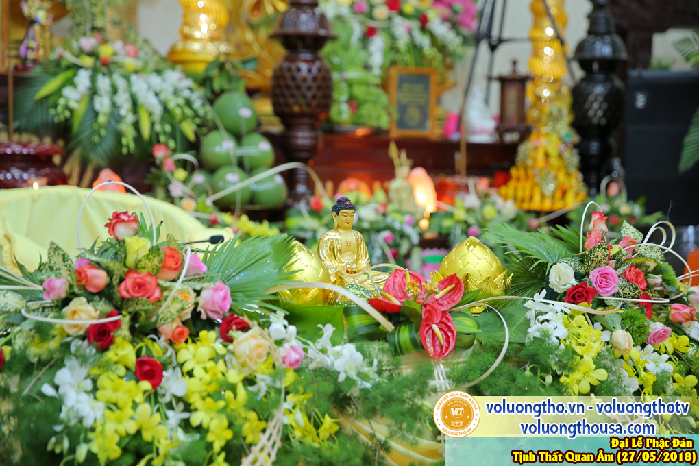 hinh-anh-dai-le-phat-dan-va-le-tam-phat-ngay-27-5-2018-dl-chua-quan-the-am-duc-trong-lam-dong-13.jpg