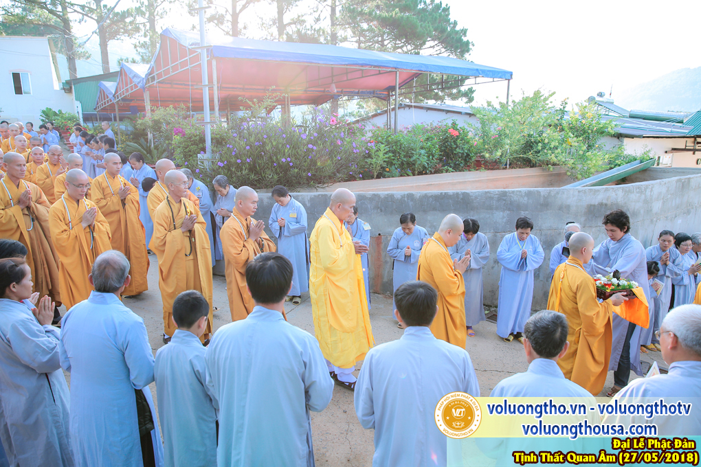 hinh-anh-dai-le-phat-dan-va-le-tam-phat-ngay-27-5-2018-dl-chua-quan-the-am-duc-trong-lam-dong-130.jpg