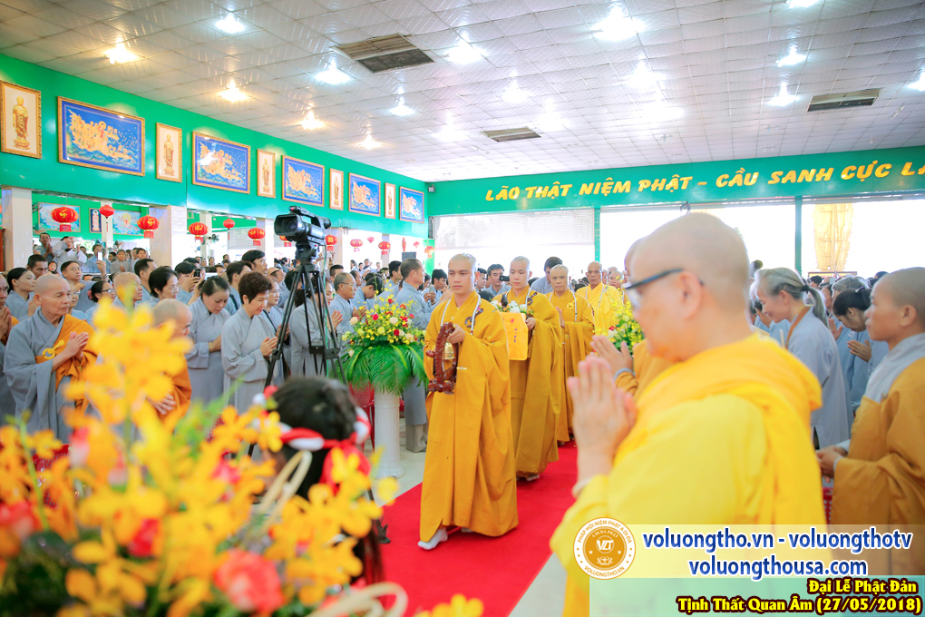 hinh-anh-dai-le-phat-dan-va-le-tam-phat-ngay-27-5-2018-dl-chua-quan-the-am-duc-trong-lam-dong-134.jpg