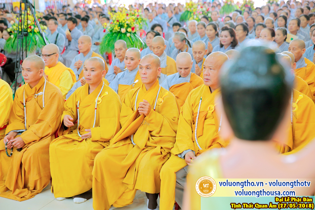 hinh-anh-dai-le-phat-dan-va-le-tam-phat-ngay-27-5-2018-dl-chua-quan-the-am-duc-trong-lam-dong-145.jpg