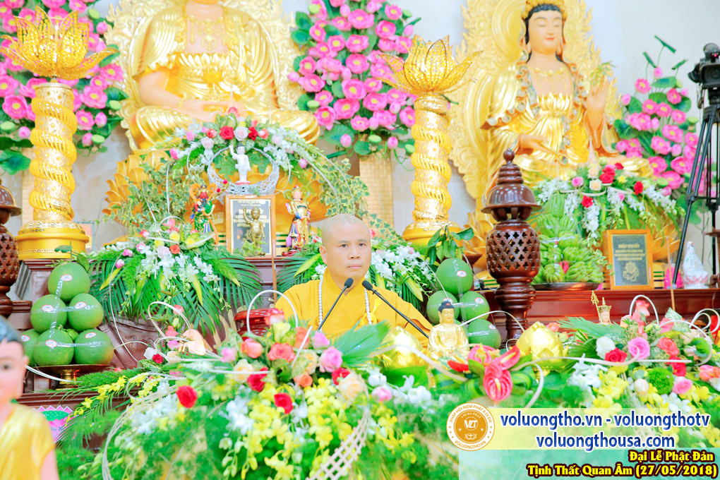 hinh-anh-dai-le-phat-dan-va-le-tam-phat-ngay-27-5-2018-dl-chua-quan-the-am-duc-trong-lam-dong-150.jpg