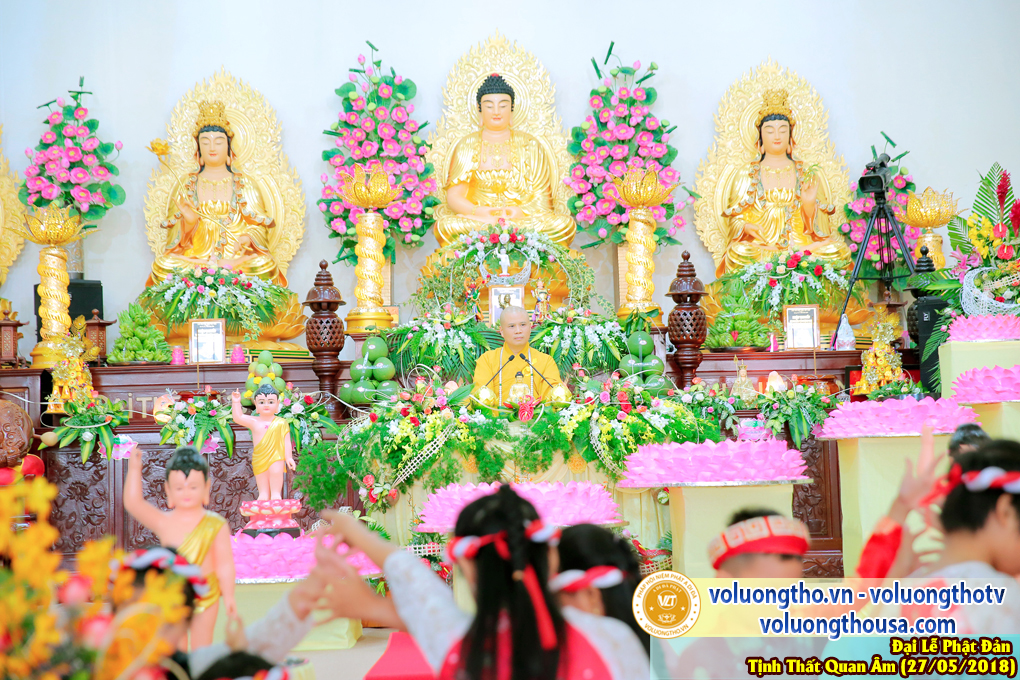 hinh-anh-dai-le-phat-dan-va-le-tam-phat-ngay-27-5-2018-dl-chua-quan-the-am-duc-trong-lam-dong-158.jpg