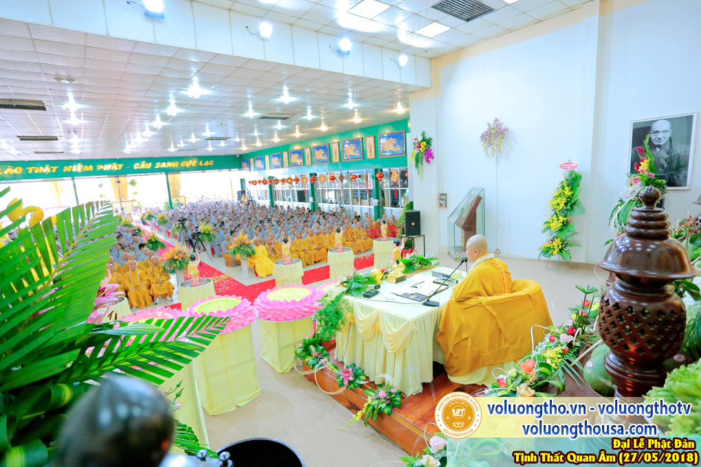 hinh-anh-dai-le-phat-dan-va-le-tam-phat-ngay-27-5-2018-dl-chua-quan-the-am-duc-trong-lam-dong-172.jpg