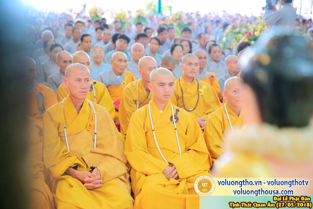 hinh-anh-dai-le-phat-dan-va-le-tam-phat-ngay-27-5-2018-dl-chua-quan-the-am-duc-trong-lam-dong-183.jpg