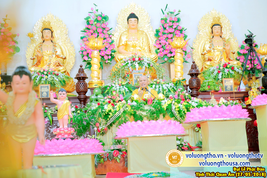 hinh-anh-dai-le-phat-dan-va-le-tam-phat-ngay-27-5-2018-dl-chua-quan-the-am-duc-trong-lam-dong-194.jpg