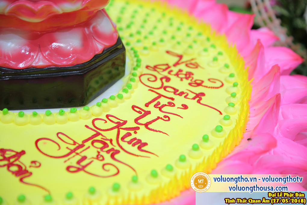 hinh-anh-dai-le-phat-dan-va-le-tam-phat-ngay-27-5-2018-dl-chua-quan-the-am-duc-trong-lam-dong-204.jpg