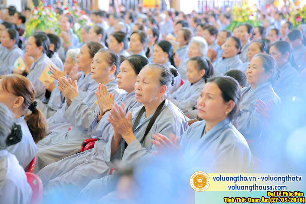 hinh-anh-dai-le-phat-dan-va-le-tam-phat-ngay-27-5-2018-dl-chua-quan-the-am-duc-trong-lam-dong-206.jpg