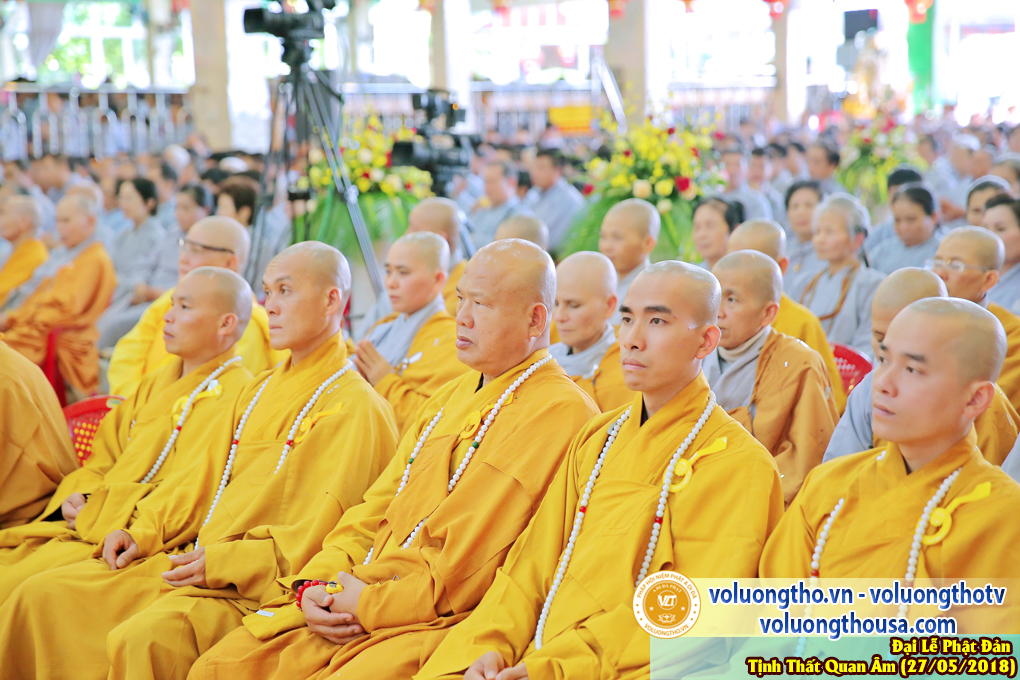 hinh-anh-dai-le-phat-dan-va-le-tam-phat-ngay-27-5-2018-dl-chua-quan-the-am-duc-trong-lam-dong-211.jpg