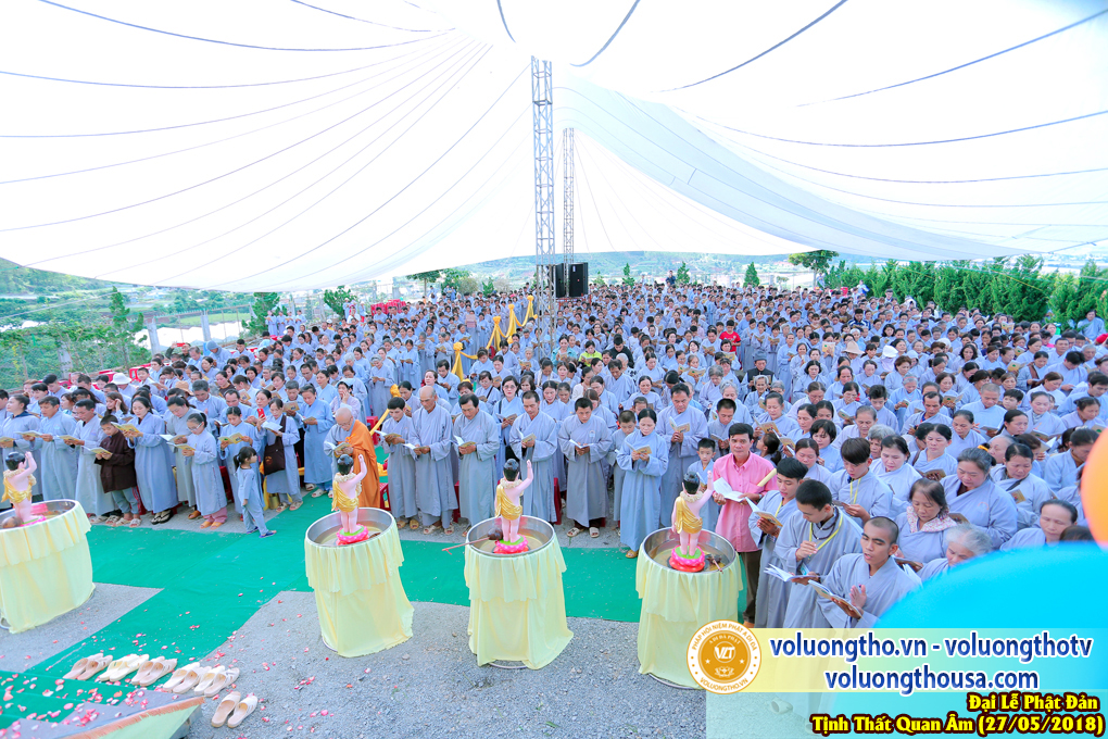 hinh-anh-dai-le-phat-dan-va-le-tam-phat-ngay-27-5-2018-dl-chua-quan-the-am-duc-trong-lam-dong-23.jpg