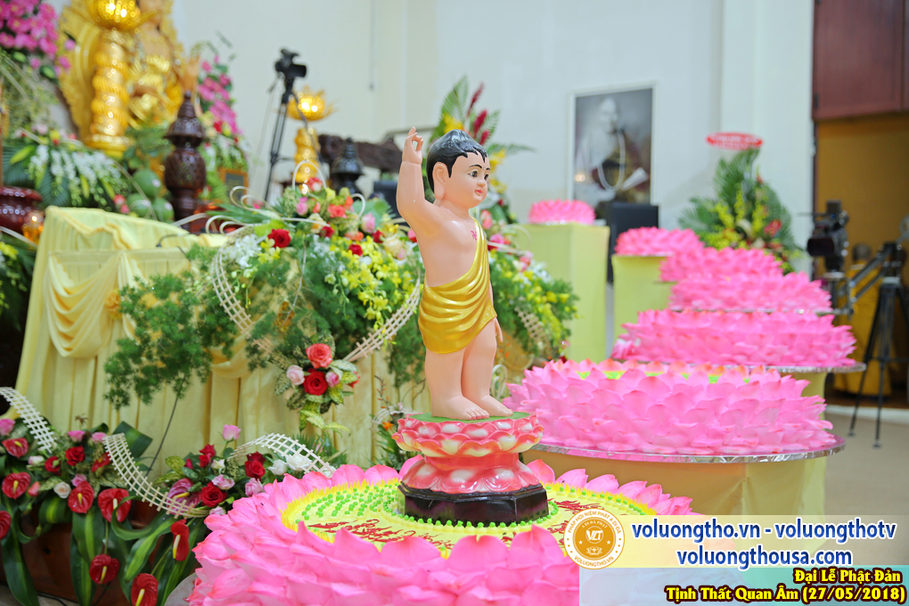 hinh-anh-dai-le-phat-dan-va-le-tam-phat-ngay-27-5-2018-dl-chua-quan-the-am-duc-trong-lam-dong-24.jpg