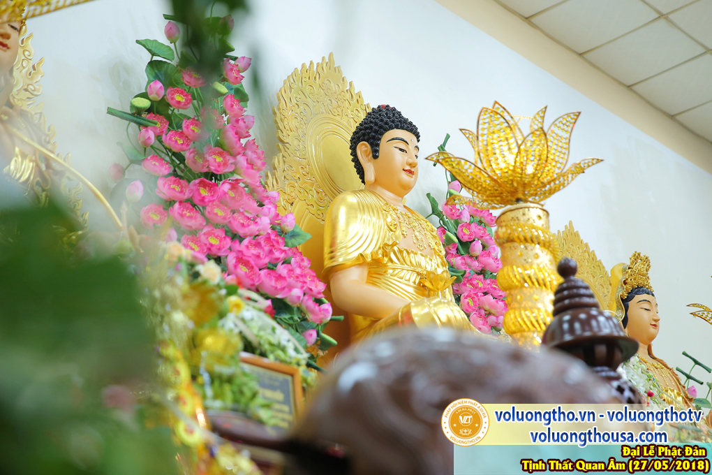 hinh-anh-dai-le-phat-dan-va-le-tam-phat-ngay-27-5-2018-dl-chua-quan-the-am-duc-trong-lam-dong-3.jpg