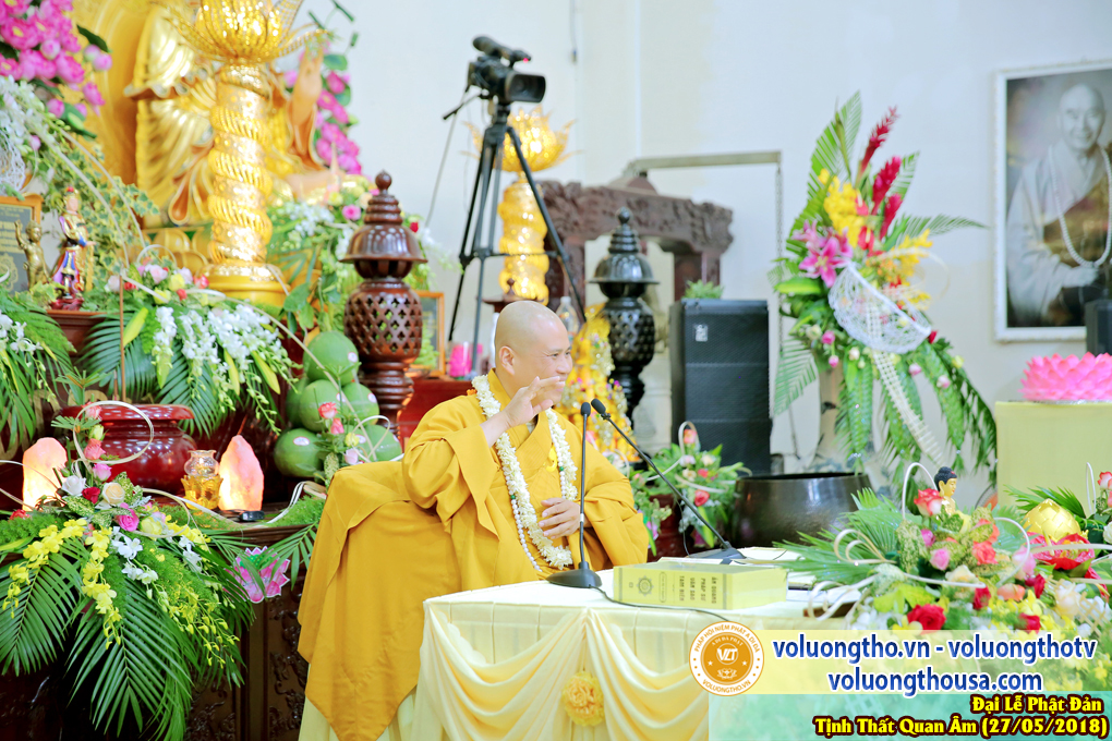 hinh-anh-dai-le-phat-dan-va-le-tam-phat-ngay-27-5-2018-dl-chua-quan-the-am-duc-trong-lam-dong-5.jpg