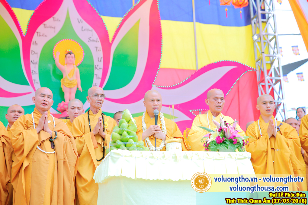 hinh-anh-dai-le-phat-dan-va-le-tam-phat-ngay-27-5-2018-dl-chua-quan-the-am-duc-trong-lam-dong-51.jpg