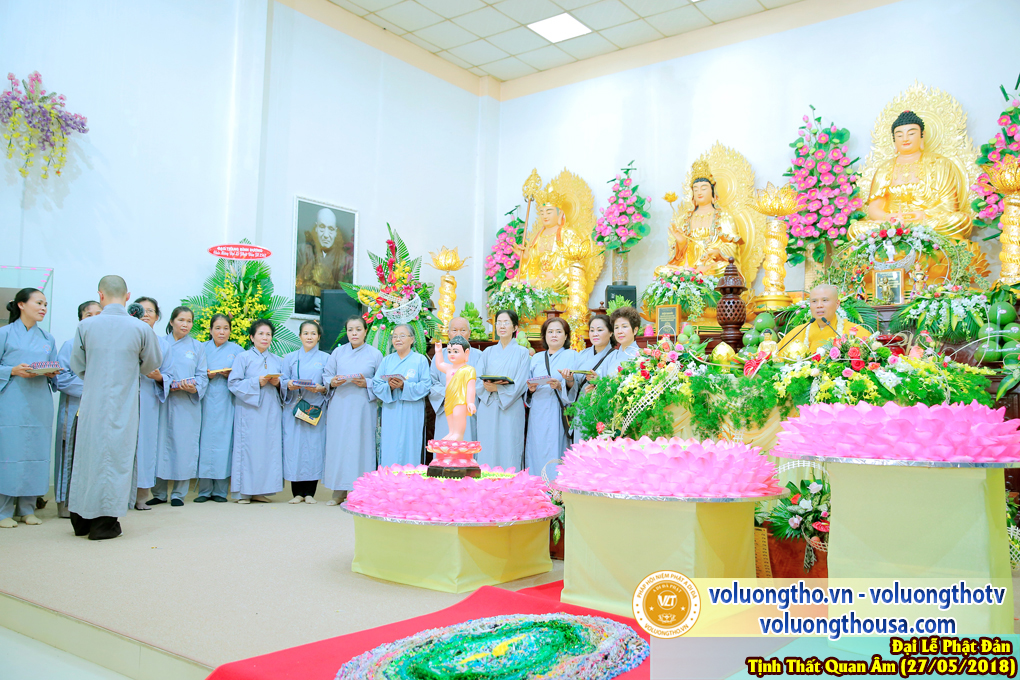 hinh-anh-dai-le-phat-dan-va-le-tam-phat-ngay-27-5-2018-dl-chua-quan-the-am-duc-trong-lam-dong-76.jpg