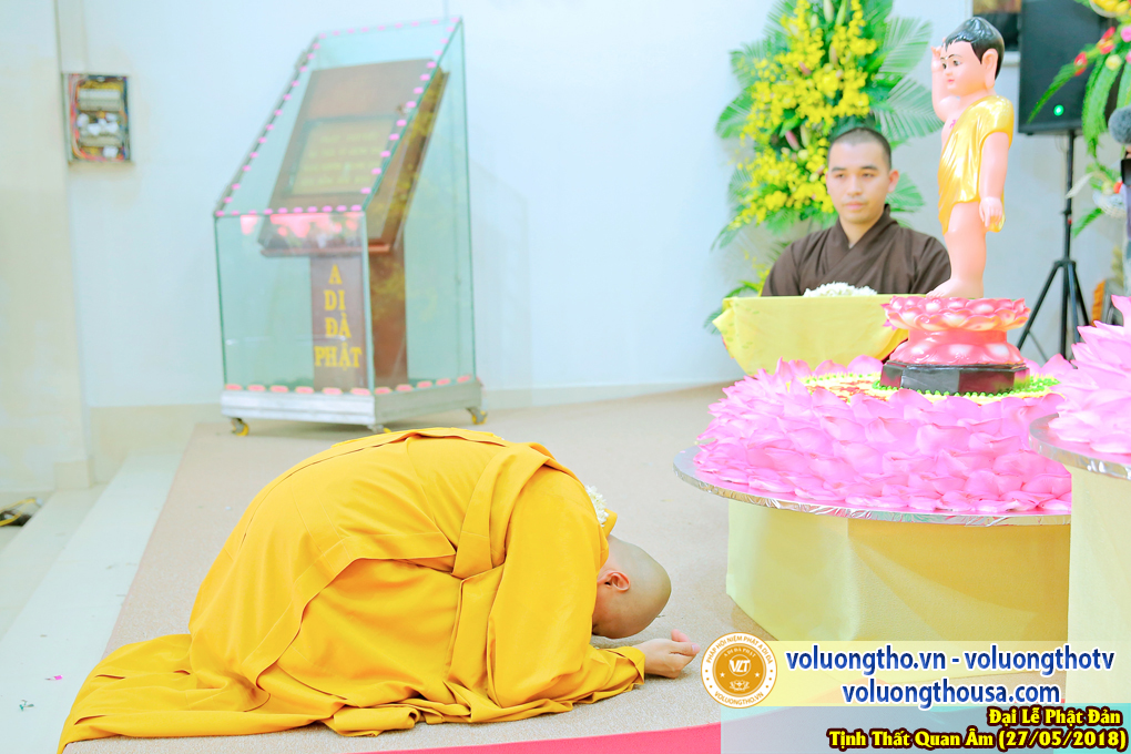 hinh-anh-dai-le-phat-dan-va-le-tam-phat-ngay-27-5-2018-dl-chua-quan-the-am-duc-trong-lam-dong-87.jpg