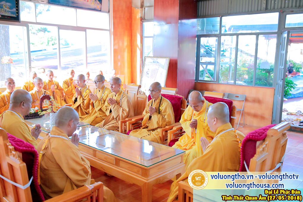 hinh-anh-dai-le-phat-dan-va-le-tam-phat-ngay-27-5-2018-dl-chua-quan-the-am-duc-trong-lam-dong-90.jpg
