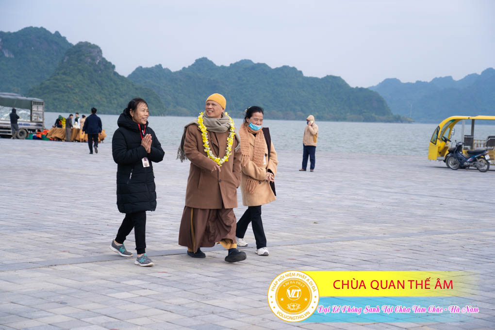 hinh-anh-dai-le-phong-sanh-tai-chua-tam-chuc-tinh-ha-nam-thu-5-ngay-21-12-2023-chua-quan-the-am-duc-trong-lam-dong-2.jpg