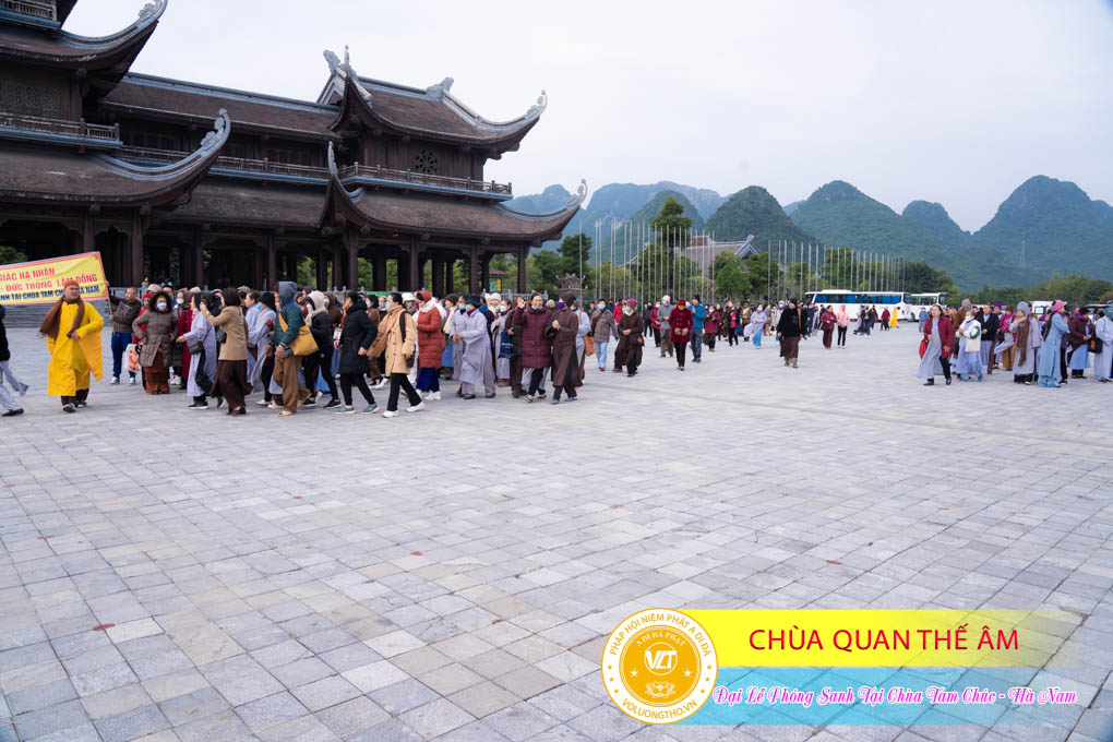 hinh-anh-dai-le-phong-sanh-tai-chua-tam-chuc-tinh-ha-nam-thu-5-ngay-21-12-2023-chua-quan-the-am-duc-trong-lam-dong-3.jpg